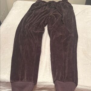 Fear of God ESSENTIALS Rich Brown Velour Joggers